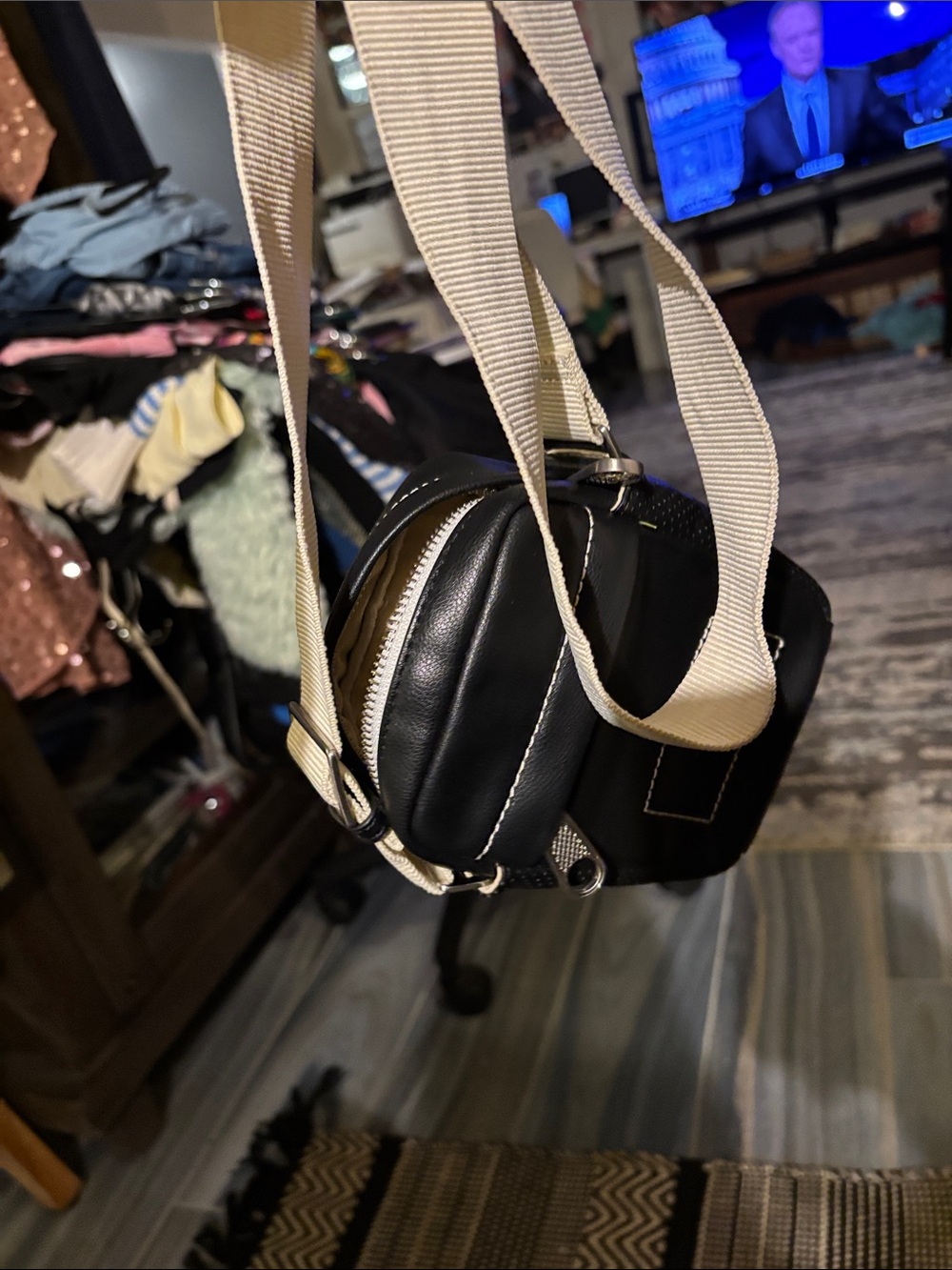 Zara Black Mini Crossbody Bag with Cream Strap - Picture 9 of 10